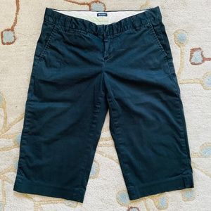 GAP Cropped Straight Leg Pants